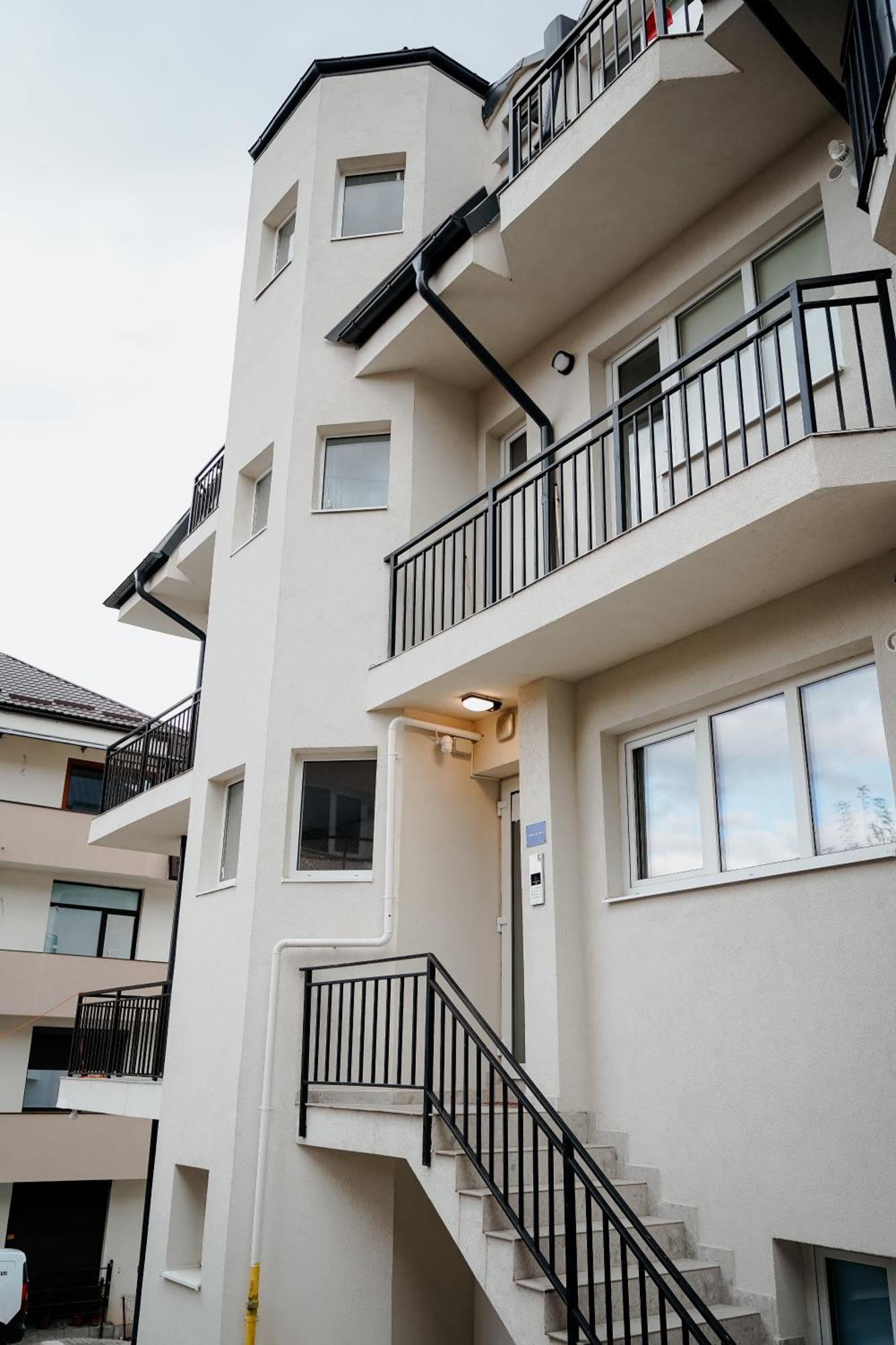 Andrew Apartaments クルージュ＝ナポカ エクステリア 写真